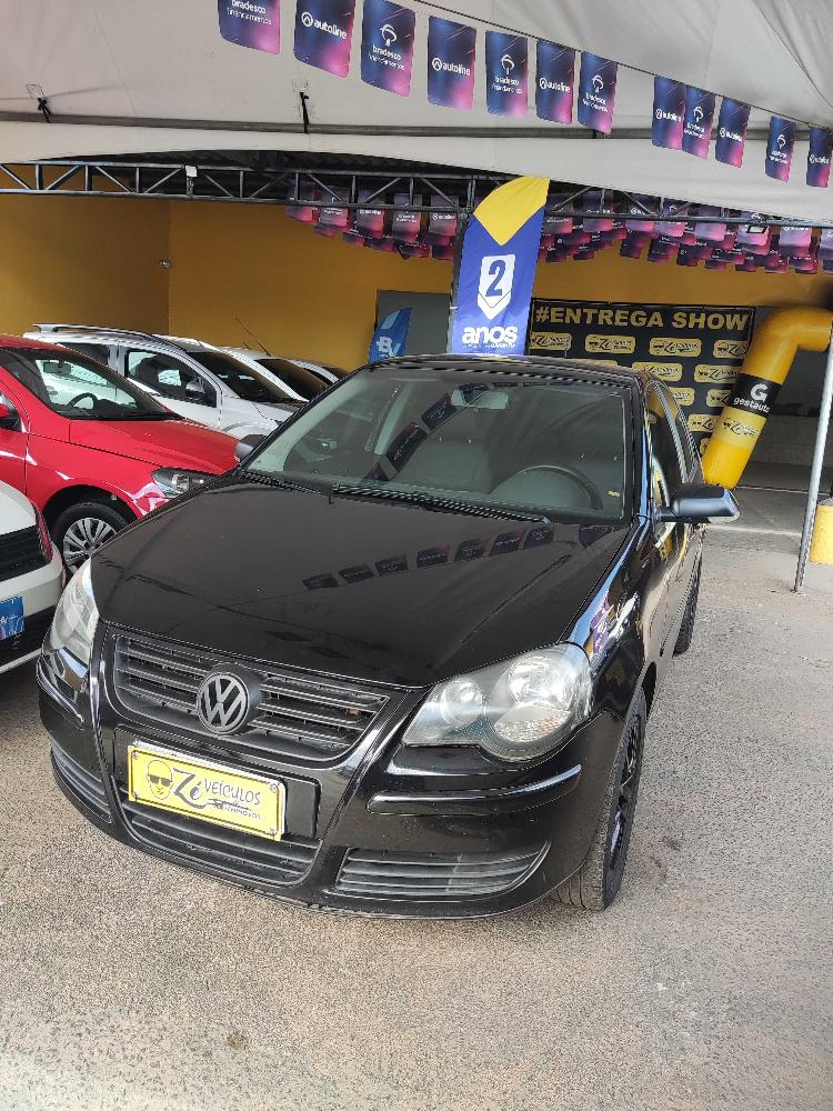 VOLKSWAGEN-POLO-SEDAN-1.6-MI-8V-FLEX-4P-MANUAL----Ano-20112012